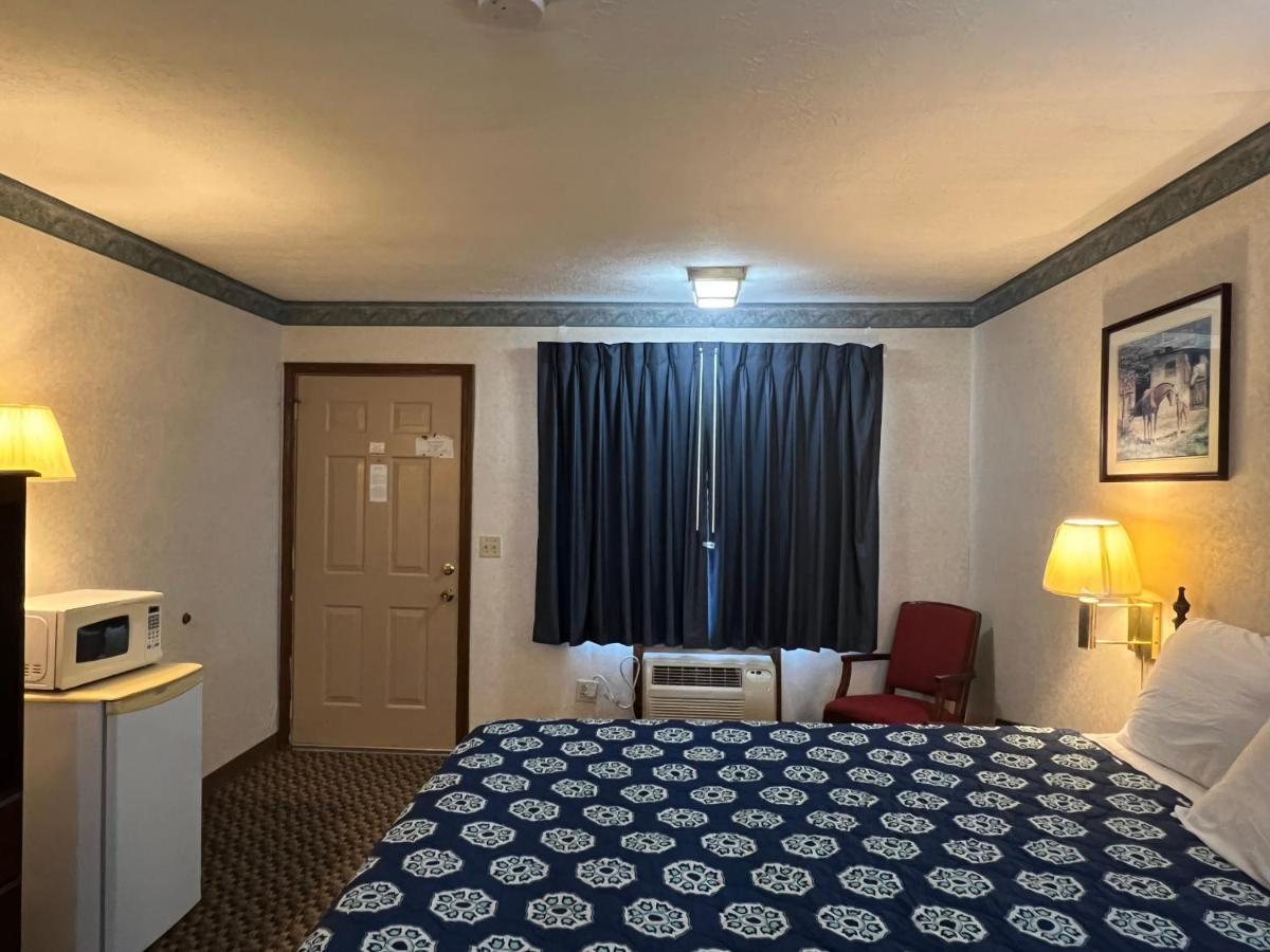 Americas Inn Bardstown Εξωτερικό φωτογραφία