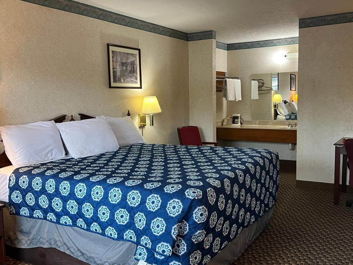 Americas Inn Bardstown Εξωτερικό φωτογραφία