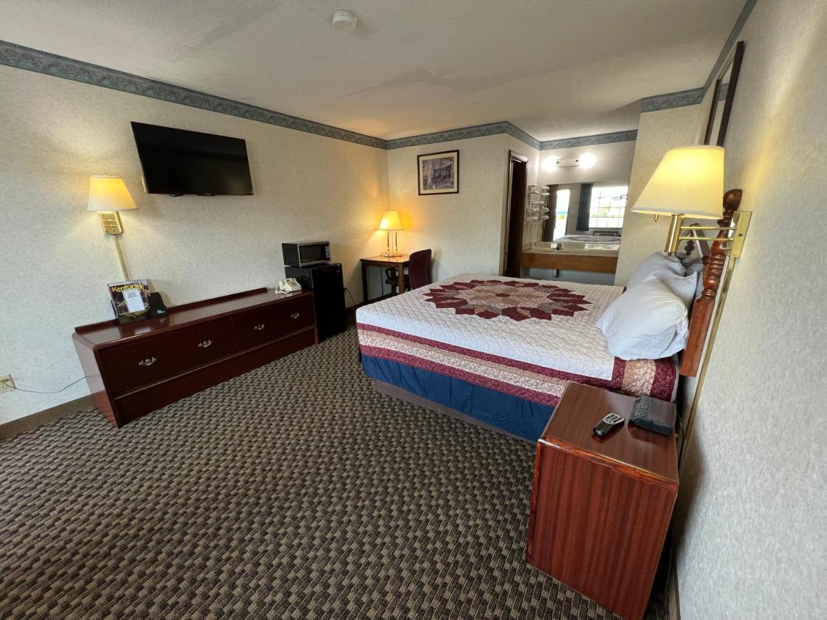 Americas Inn Bardstown Εξωτερικό φωτογραφία