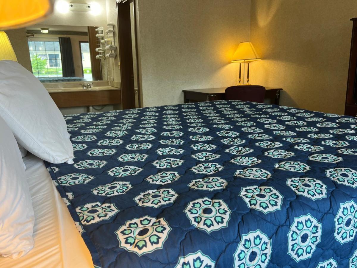 Americas Inn Bardstown Εξωτερικό φωτογραφία