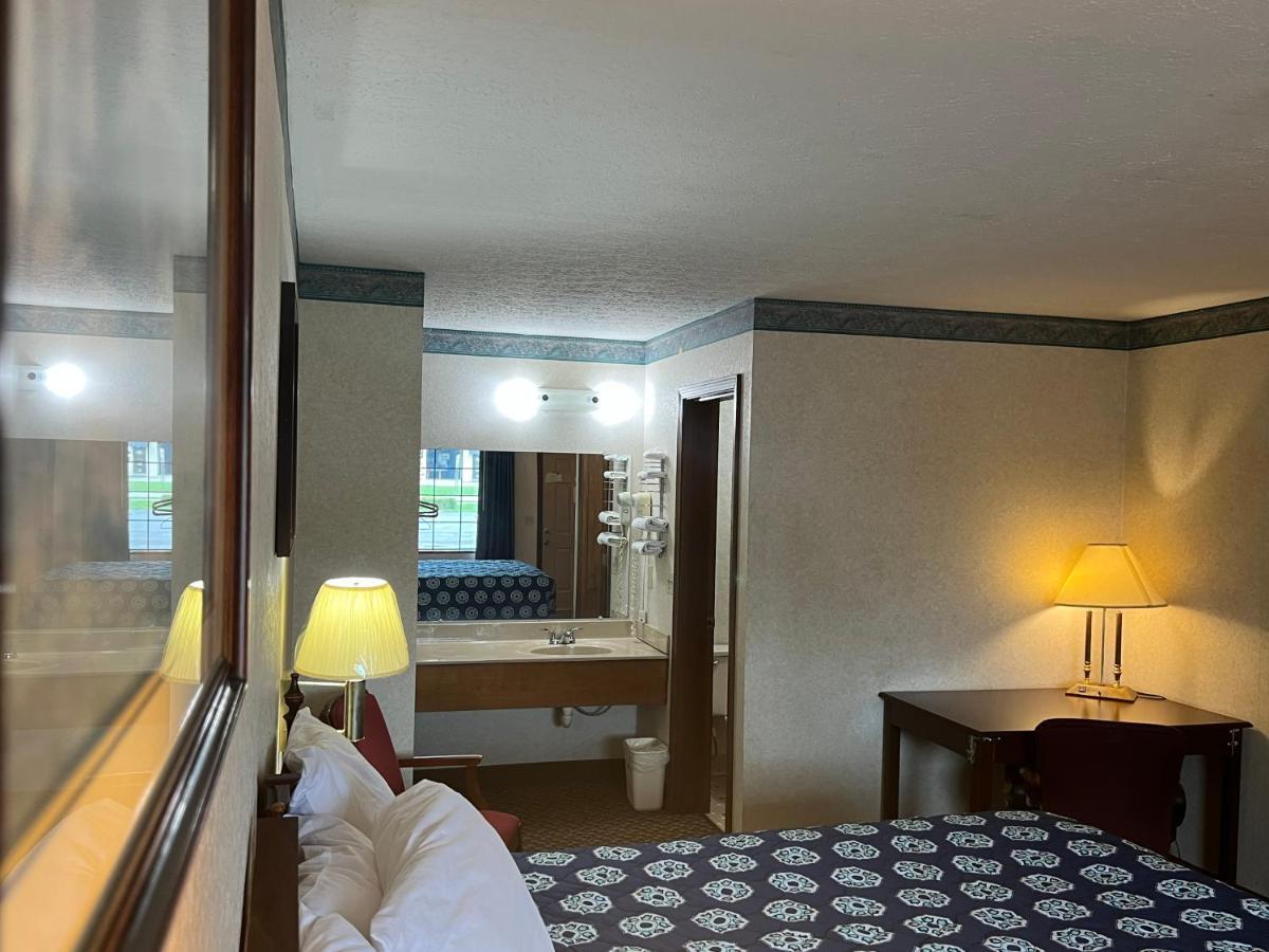 Americas Inn Bardstown Εξωτερικό φωτογραφία