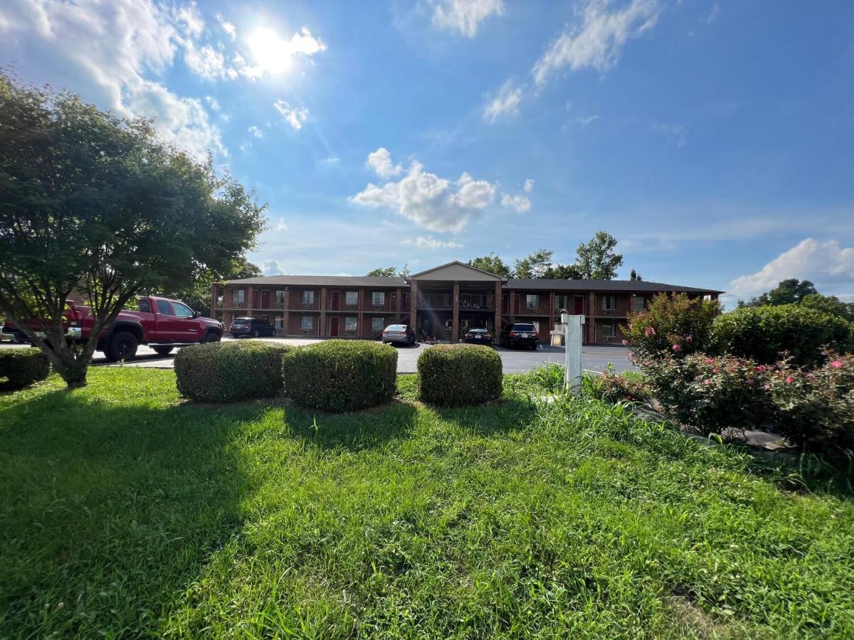 Americas Inn Bardstown Εξωτερικό φωτογραφία