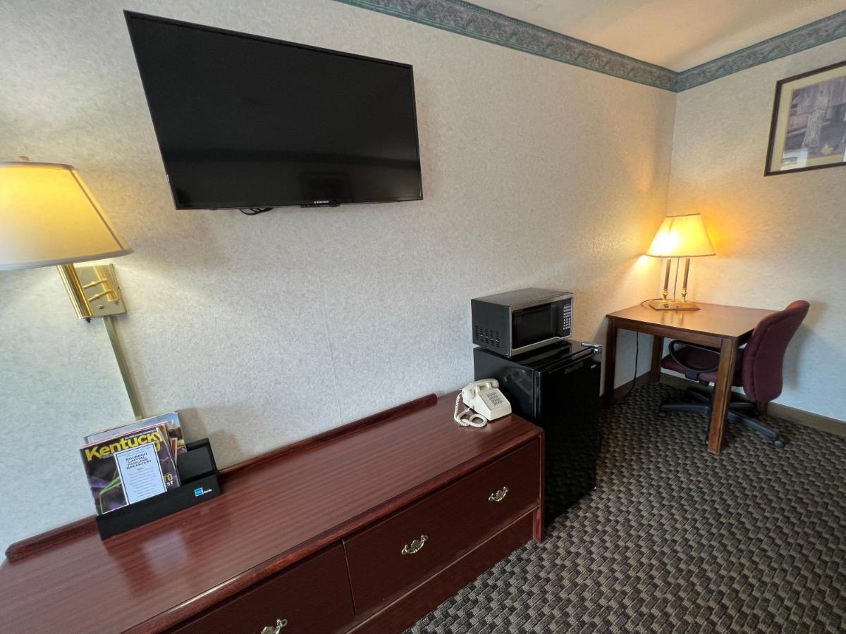 Americas Inn Bardstown Εξωτερικό φωτογραφία