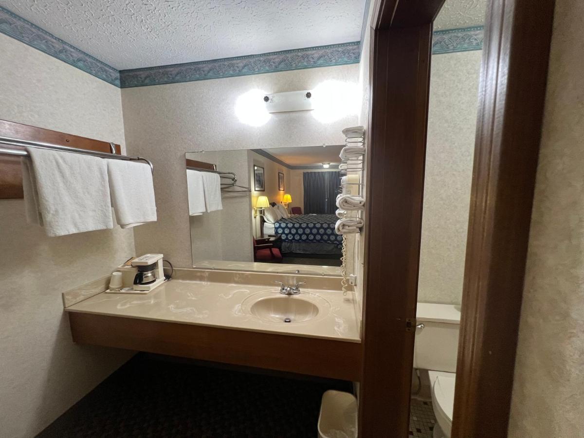 Americas Inn Bardstown Εξωτερικό φωτογραφία