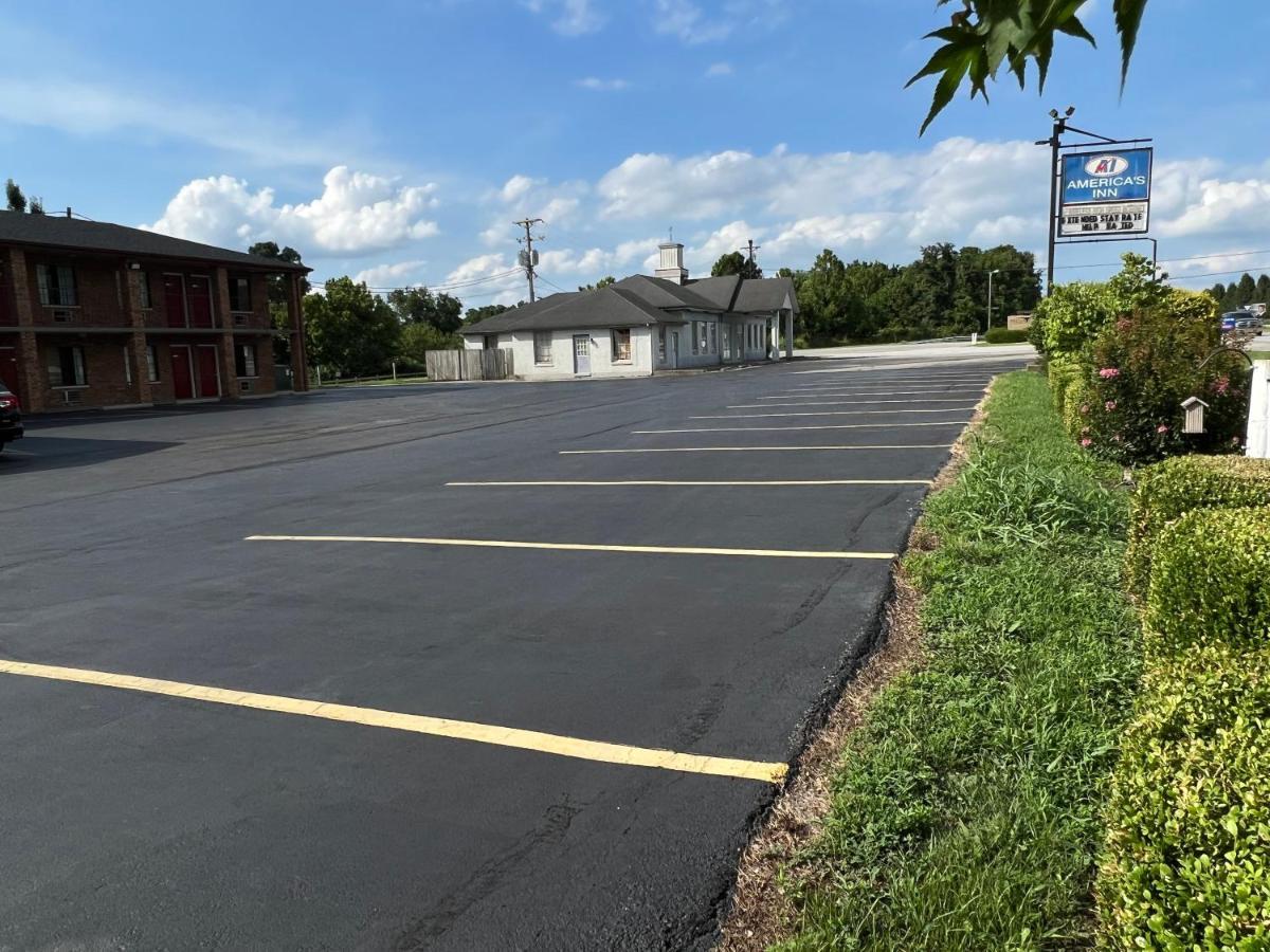 Americas Inn Bardstown Εξωτερικό φωτογραφία
