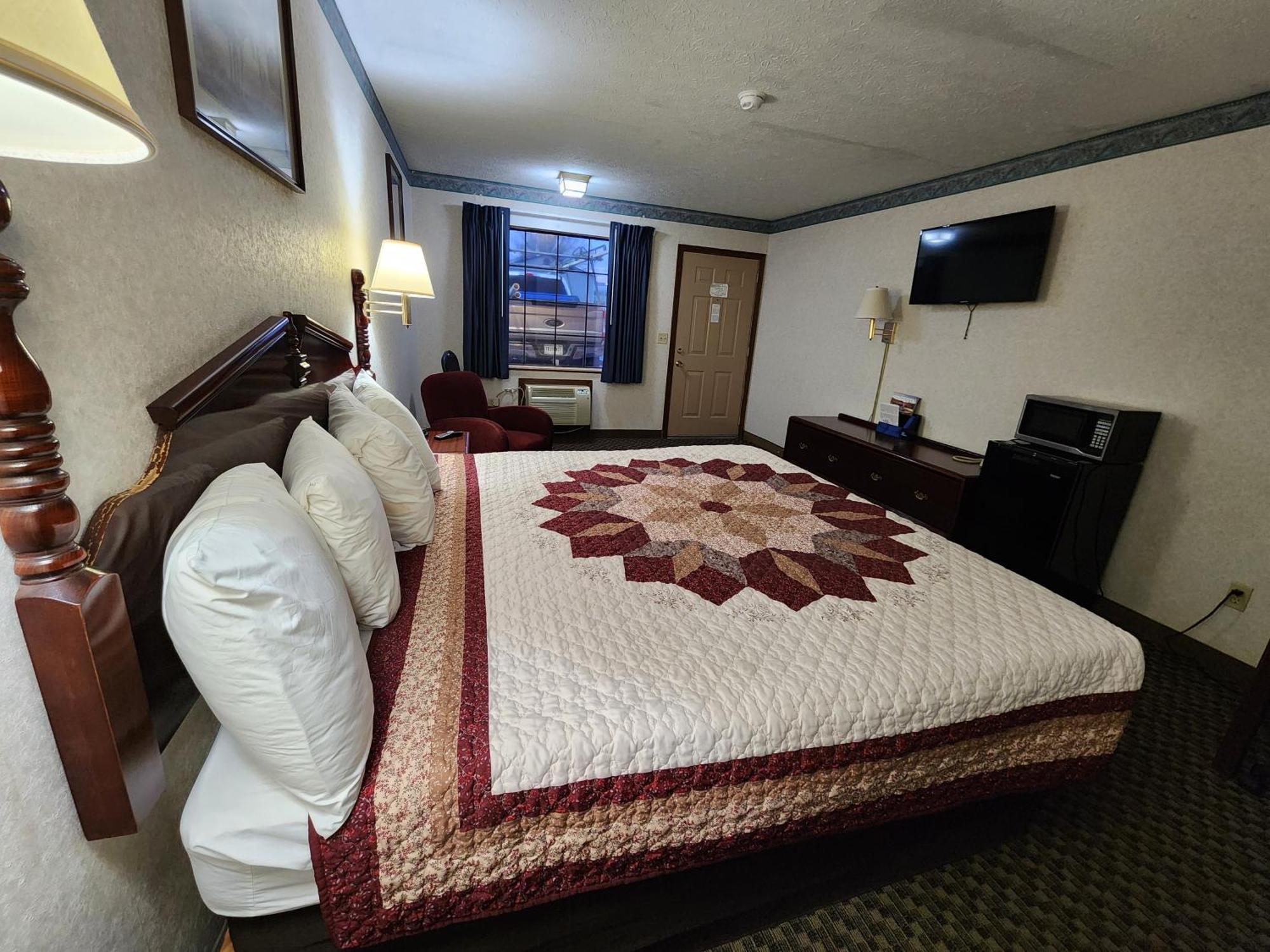 Americas Inn Bardstown Εξωτερικό φωτογραφία