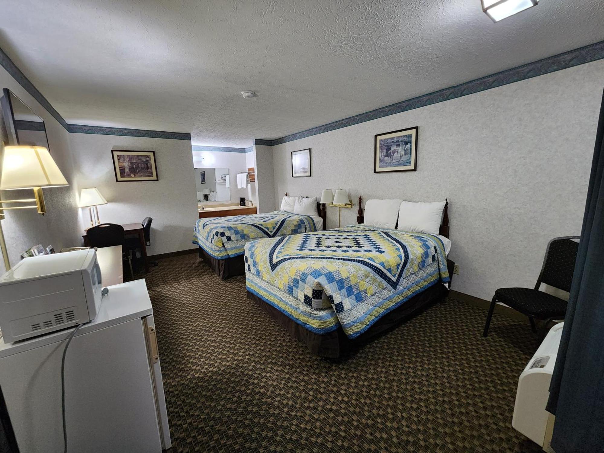 Americas Inn Bardstown Εξωτερικό φωτογραφία