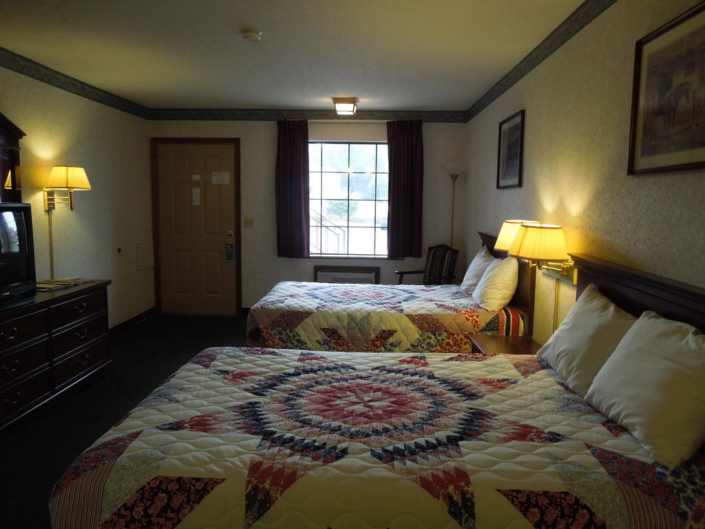 Americas Inn Bardstown Δωμάτιο φωτογραφία