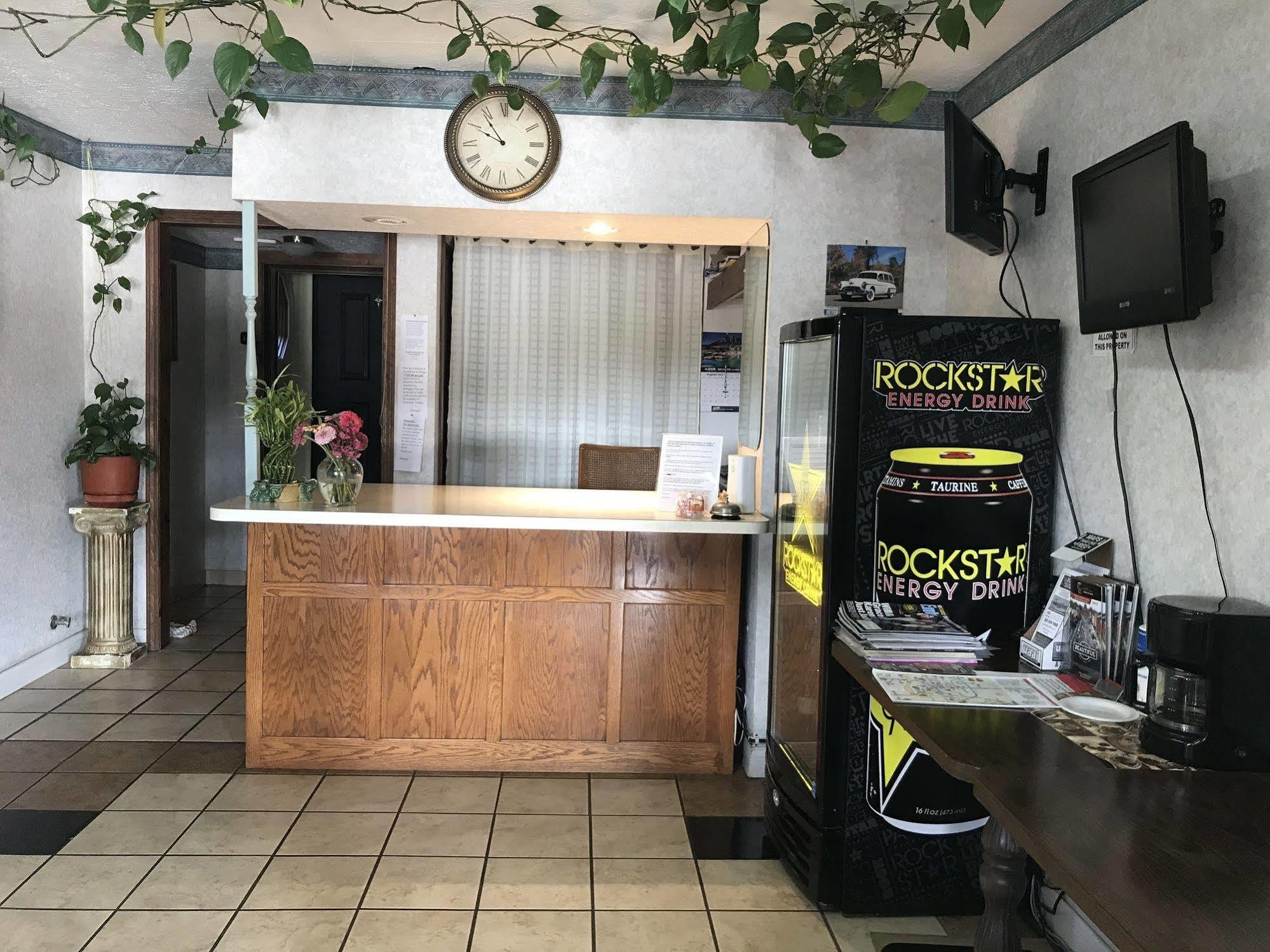 Americas Inn Bardstown Εξωτερικό φωτογραφία