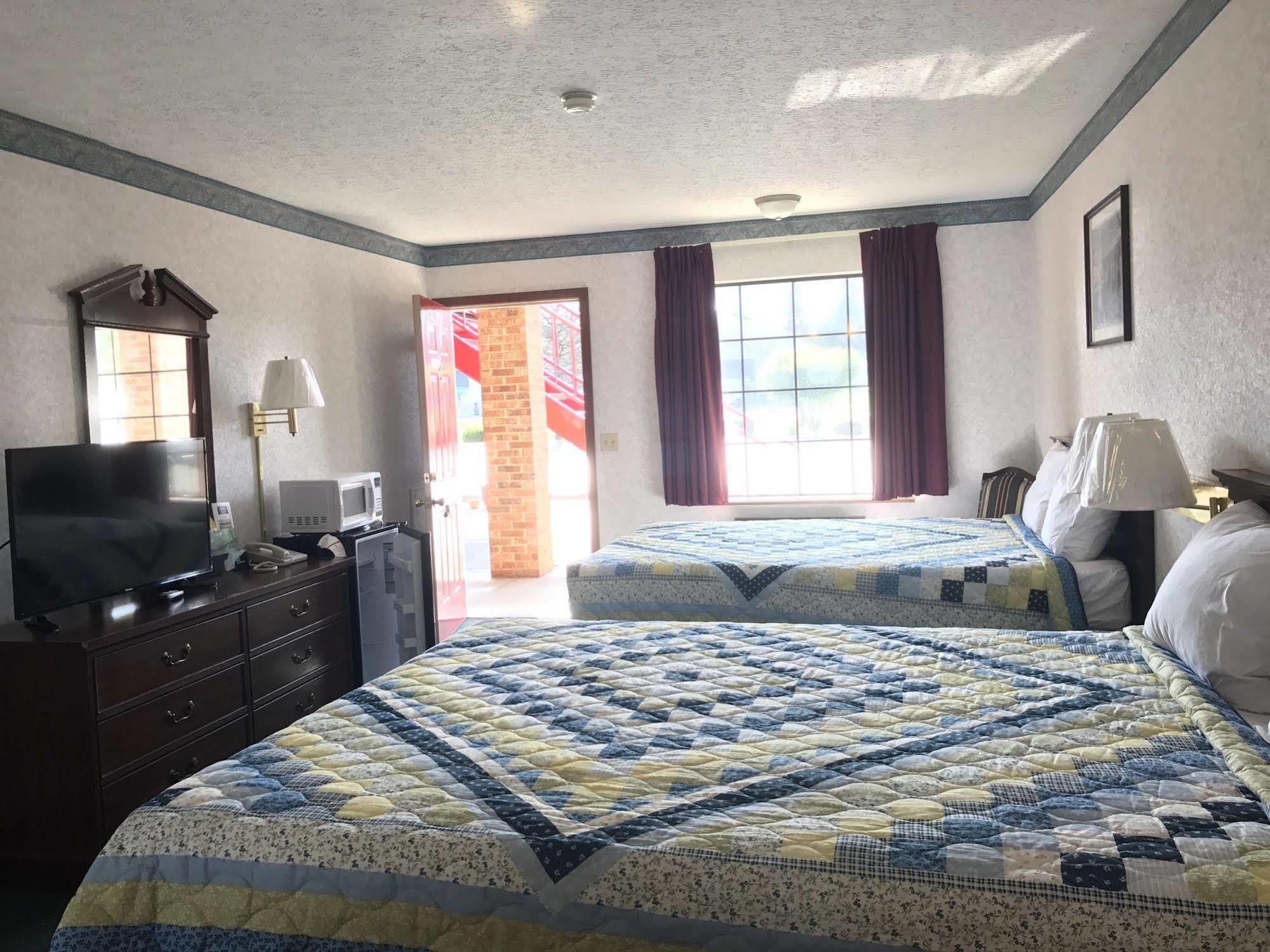Americas Inn Bardstown Εξωτερικό φωτογραφία